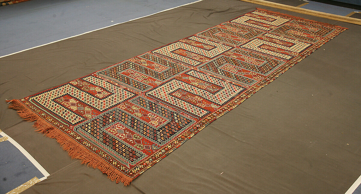 Antique Caucasian Sumak Sileh Runner n°:30860988